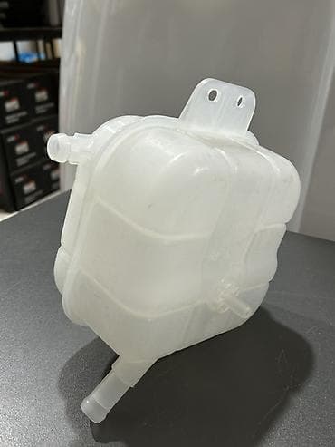 Soyutma və qızdırma sistemləri: BYD Antifreeze baçoku — 2