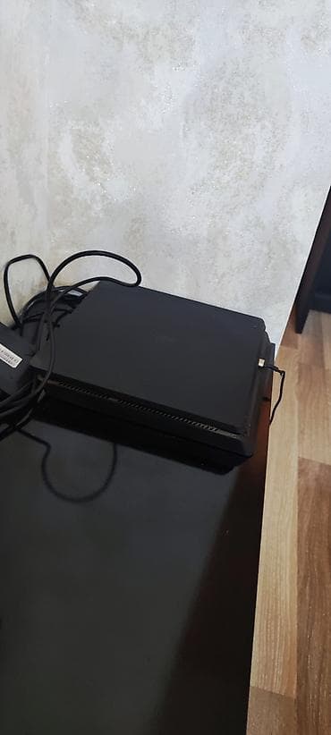 oculus quest 3: PlayStation 4 Slim oyun konsolu - Model: PS4 Slim (orijinal Sony — 2