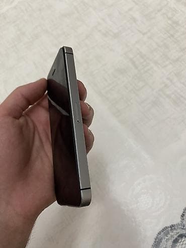 iphone se telefon: IPhone 5s, Space Gray, Sənədlərlə — 6