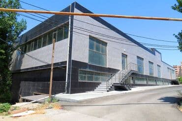 korpu mərasim evi: Hər profilə uyğun. 1500 Kv.m Yeni təmirdən çıxmış qabağı tam şüşəli 2 — 21