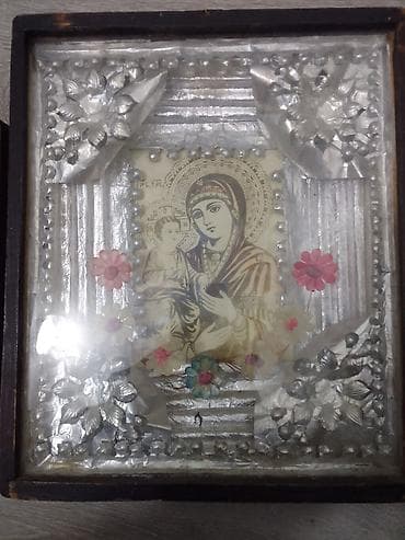 şəkilə: İkonalar – 2 ədəd, çərçivəli - Mövzu: Şərq xristian ənənəsinə aid iki — 1