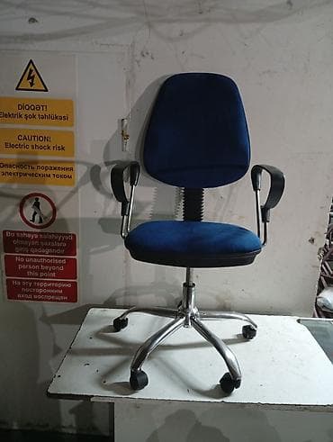 kompüter kreslo: Təkərli, Qolları tənzimlənmir, Parça — 7