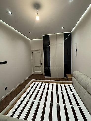 hostel 28 may: İcarəyə verilir 3 otaqlı yeni tikili 140 m², 28 May m. Kateqoriya — 6