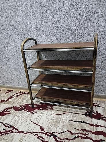 İşlənmiş, Ayaqqabı rəfi, Düz