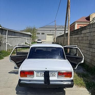 kuzu: VAZ 2107, ağ rəng, sedan kuzov - Klassik dizaynlı 4 qapılı sedan - — 8