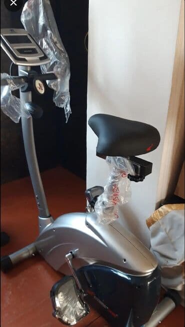 Velotrenajor ela vəziyyətdə. Bir çox velotrenajor Xizək Veloxizekler