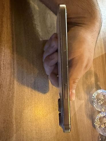 IPhone 16 Pro Max, 256 GB, Zəmanət, Simsiz şarj, Face ID