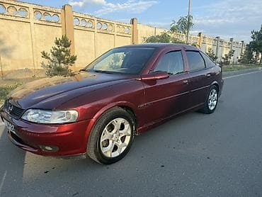 Opel Vectra: 1.8 л | Хэтчбэк — 5