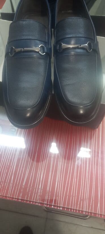 Kişi ayaqqabıları: Ayakqabi bir dəfə geymişəm təmiz dəridi baha alamişam bilən bilir — 4