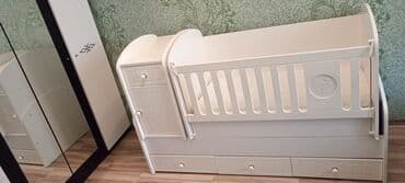 hamam üçün: Oğlan və qız üçün, Dördbucaq, Beşik, Matras ilə, Yellənmə mexanizmsiz — 3