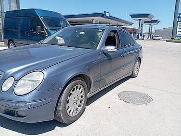 bmw e60 m: Mercedes-Benz 220: 2.2 l | 2005 il Sedan — 6