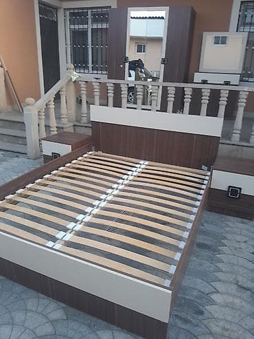 qapi icliyi: İkinəfərlik çarpayı — 4