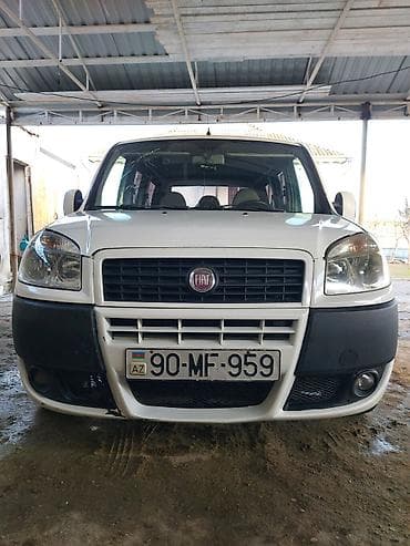 Fiat Doblo: 1.9 l | 2009 il 360000 km Van/Minivan