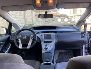 pirsep satisi: Toyota Prius: 1.8 l | 2014 il Hetçbek — 2