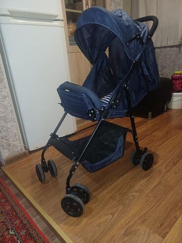 Игрушки: Классическая прогулочная коляска — 1