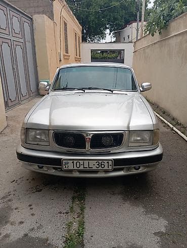 toyota corolla stop: GAZ Volga 3110 sedan – gümüşü rəng. Xüsusiyyətlər: - Kuzov: 4 qapılı — 2