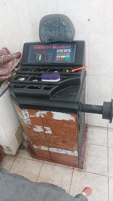 İstehsal avadanlığı: Şin söküb‑taxma aparatı - Avtomobil təkərlərinin sökülməsi və — 6