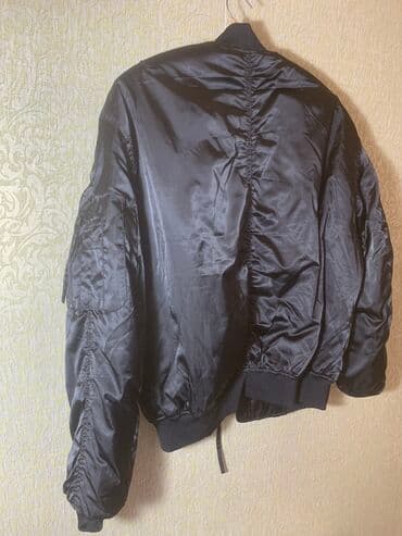 kurtkalar 2021: Gödəkçələr Bershka və Pull&Bear. Almaniyadan alınıb. 2-ci və — 5