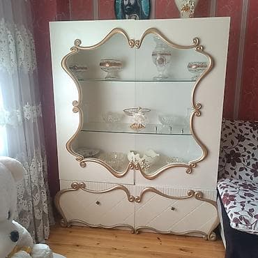 Dolab vitrinləri: Şüşəli dolab vitrini, İşlənmiş — 3