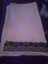 Lüğətlər: Ededi 4manat whatsap aktivdi elaqe saxalaya bilersiz.seliqeli islenib — 10