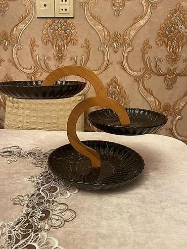 Tort və şiriniyyat qabı