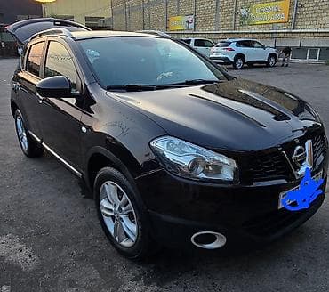 nissan tida: Nissan Qashqai: 2 l | 2011 il Krossover — 8