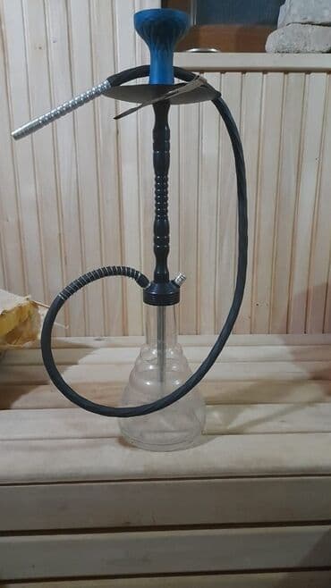 Qelyan Aparatinin usdunde Rezin Çaşqa ve Maşa verilir - Materiallar