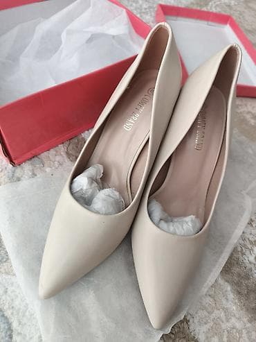 Туфли: Yenidir, cəmi 1 dəfə geyinilib. çox rahatdır. 40 razmer. Comfy Brand — 7