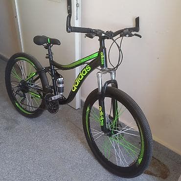 mini velosiped: İki velosipedde yaxşı veziyyetdedir.Bilen bilirki bu velosipedlerin — 2