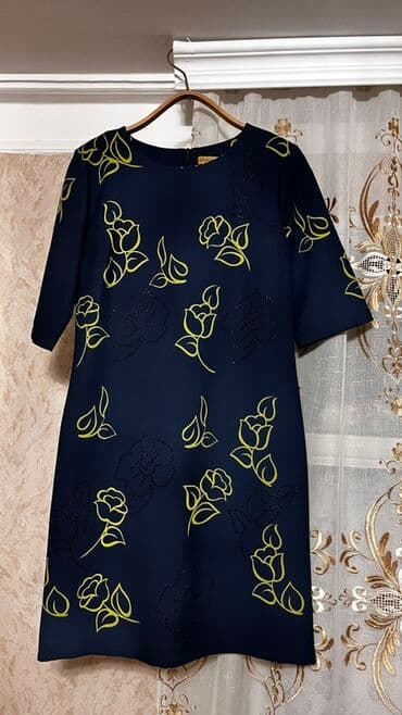 ana bala donları: Qadın geyimləri dəsti – 4 paltar 1) Qızılı-qara uzun ziyafət paltarı — 14