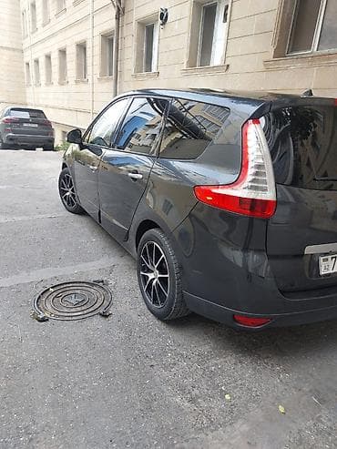 Avtomobil satışı: Renault Grand Scenic: 1.5 l | 2009 il 320000 km Van/Minivan — 9
