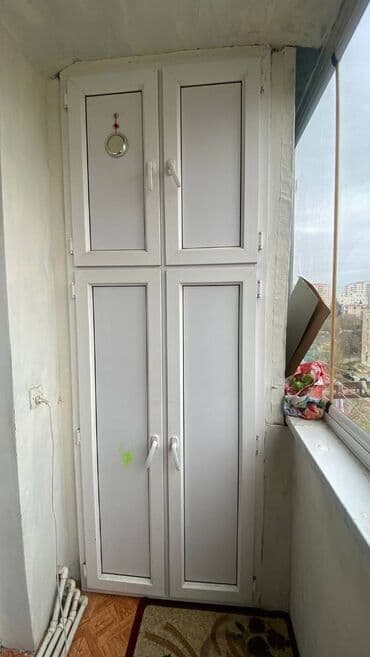 ist petrol tbilisi prospekti: Bakı, 3 otaqlı, Köhnə tikili, m. Neftçilər, 80 kv. m — 9