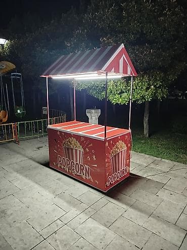 Popkorn satışı üçün səyyar köşk - Dizayn: Qırmızı-ağ zolaqlı tent — 3