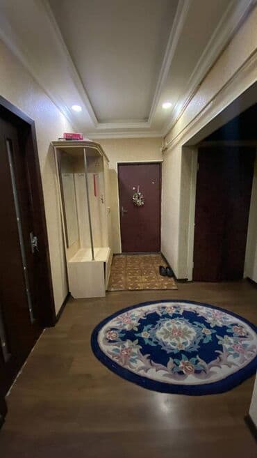 ist petrol tbilisi prospekti: Bakı, 3 otaqlı, Köhnə tikili, m. Neftçilər, 80 kv. m — 4