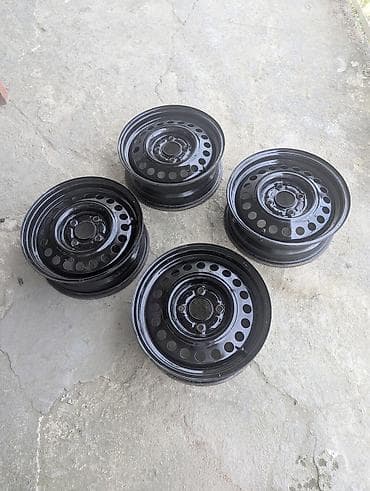 cd disklər: Yapon ve koreya mashinlarina uygun 15 lik disk. 4 eded. Nissan — 2
