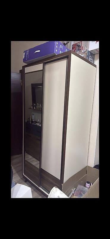 Кухонные принадлежности: Шкаф-вешалка — 1