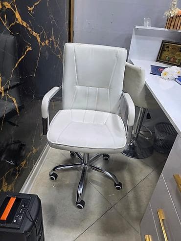 Ofis oturacaqları: Kreslo 90 azn 
Unvan Babek pr
Vesile🌹0566 — 1