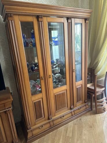 konputer masası: İşlənmiş, Masa və oturacaqlar, TV altlığı, Dolab, Kredit yoxdur, Türkiyə — 1