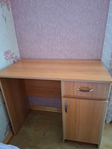 Oğlan və qız üçün, İşlənmiş, Siyirməli, Yazı masası