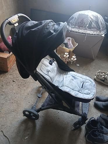 Игрушки: Классическая прогулочная коляска — 1