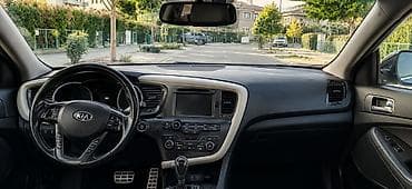 Kia Optima: 2 l | 2013 il Sedan — 4