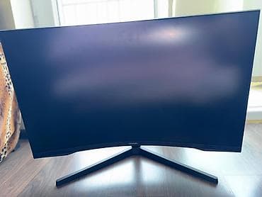Gaming monitoru şəxsi istifadə üçün alınıb, çox səliqəli istifadə