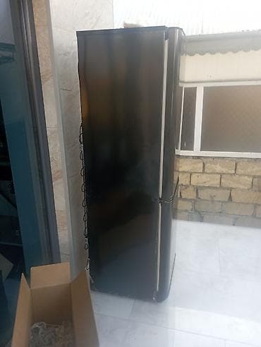 2 qapılı Biryusa Soyuducu Satılır, rəng - Qara