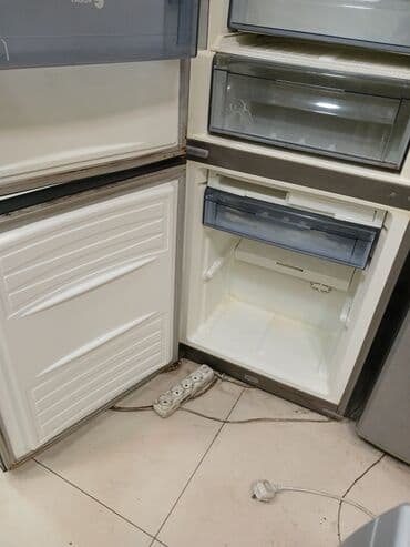 Кухонные плиты и варочные поверхности: Б/у 2 двери Холодильник Продажа, цвет - Серый, С колесиками — 4