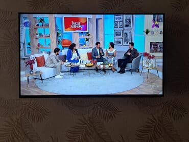 smart tv 109 ekran: Smart TV – divara quraşdırılmış, nazik kənarlı ekran Xüsusiyyətlər: - — 2