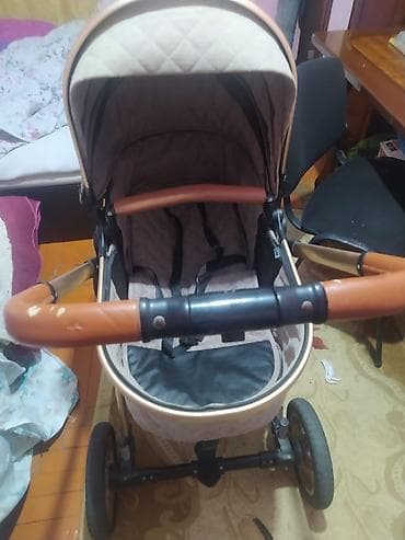 Çıxarıla bilən beşikli araba