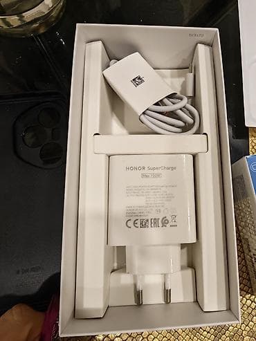 isdemis telfonlar: Honor 400 Pro, rəng - Qara, Simsiz şarj — 3