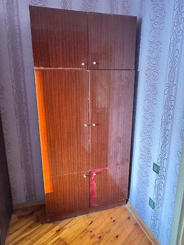 taxta dolab: İşlənmiş, 2 qapılı Künc dolab, Qarderob, paltar dolabı, Rumıniya — 4