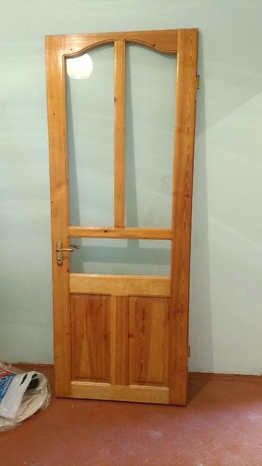 hamam akses: Məhsul: Şüşəli taxta qapılar və taxta pəncərə Təsvir: - Material — 2