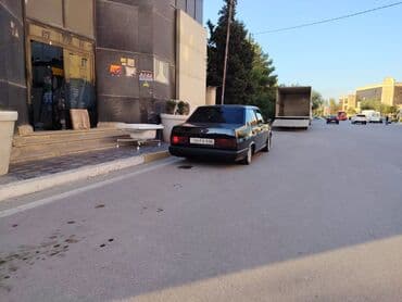 tofas mostu satilir: Model: Tofas Şahin (sedan) Rəng: qara Kuzov: 4 qapılı, klassik kəskin — 3